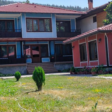 Къща Ради Kopriwschtiza Exterior foto